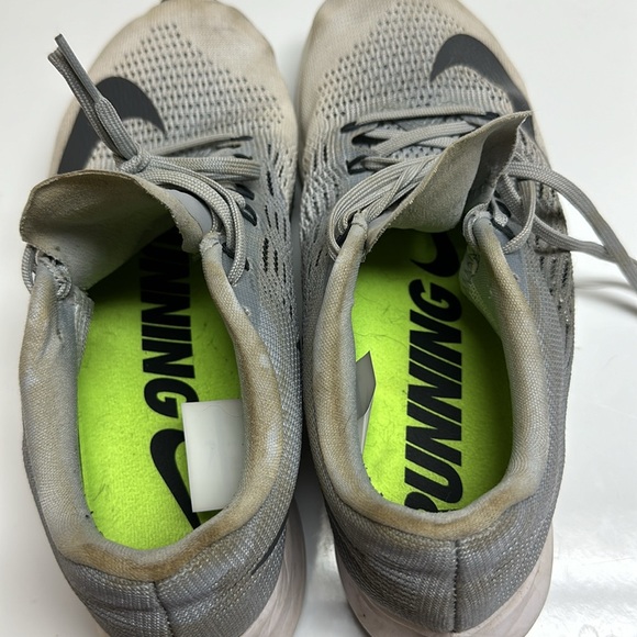 Grey Nike Shoes - Picture 4 of 5